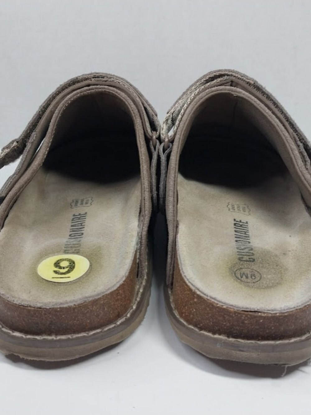 Cushionaire Womens Size 9 Boulder Genuine Suede Memory Foam Swivel Strap Clogs - Picture 6 of 13
